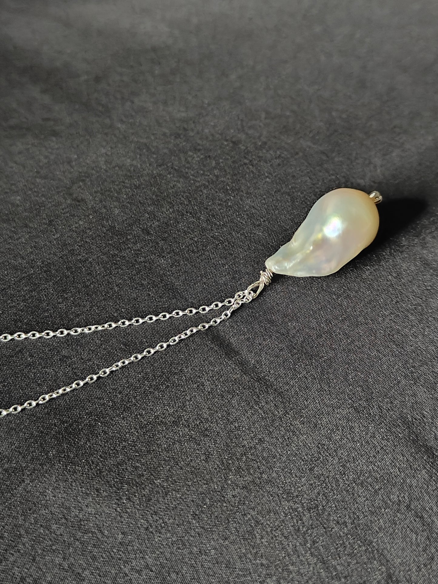 PFW016 Pearl rain - baroque pearl necklace with fine silver chain