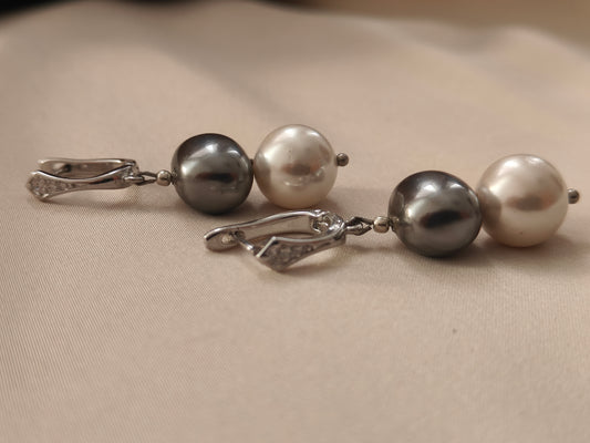 ERPFE018 Day & Night - elegant shell pearl Earrings with AD stone hoop