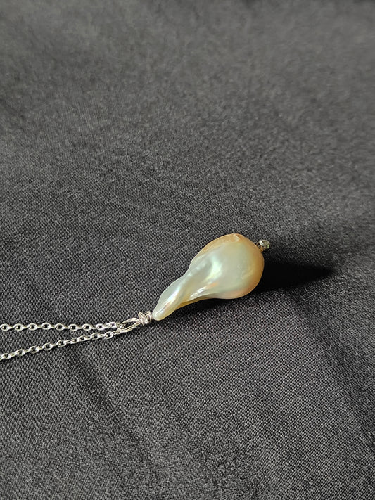 PFW016 Pearl rain - baroque pearl necklace with fine silver chain