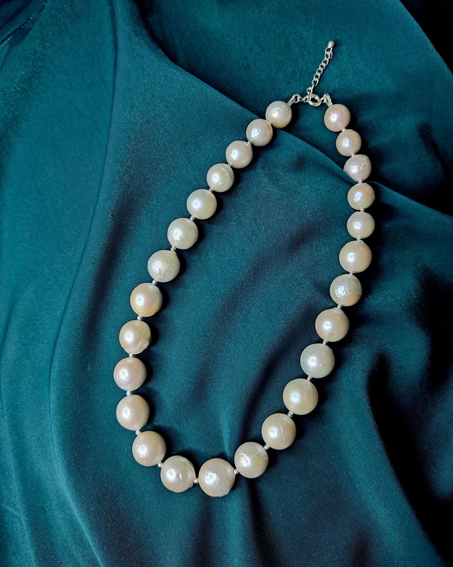 PFW025- Classic round pearl necklace with sterling silver beads