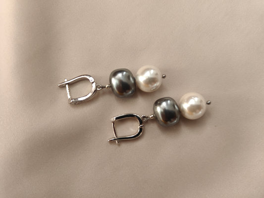 ERPFE018 Day & Night - elegant shell pearl Earrings with AD stone hoop