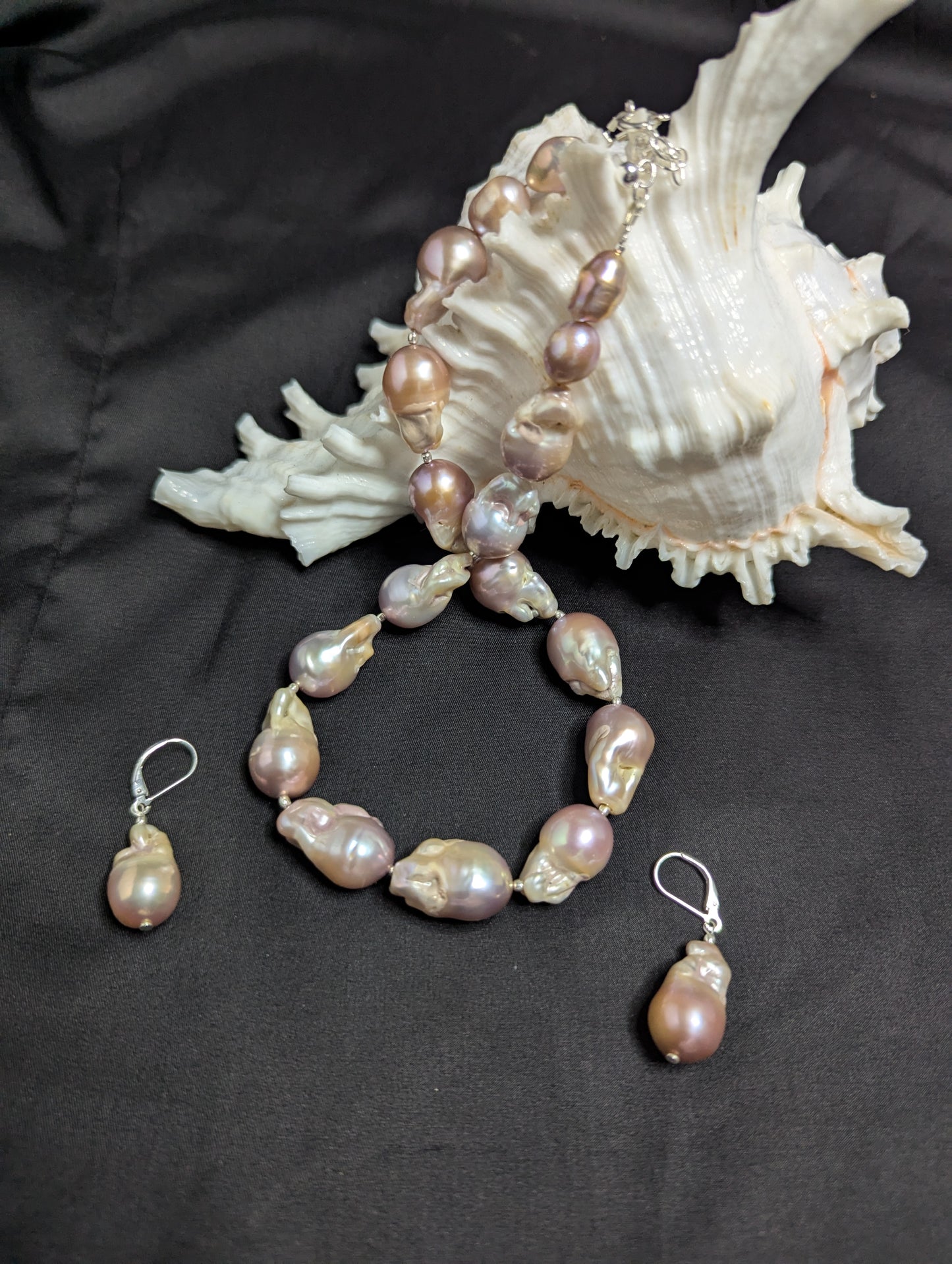 PFW011 Elysian blush- baroque pearl necklace with its natural pink levender tone