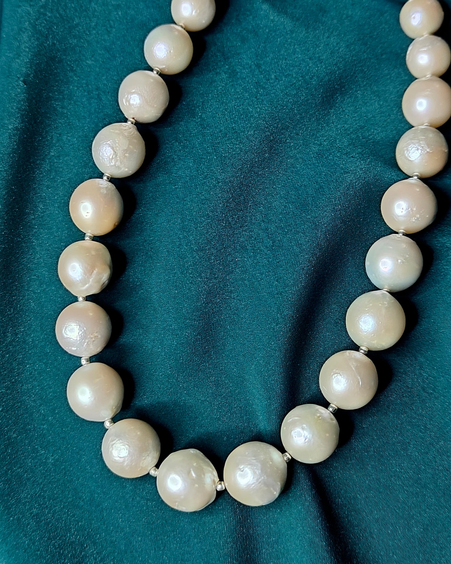 PFW025- Classic round pearl necklace with sterling silver beads